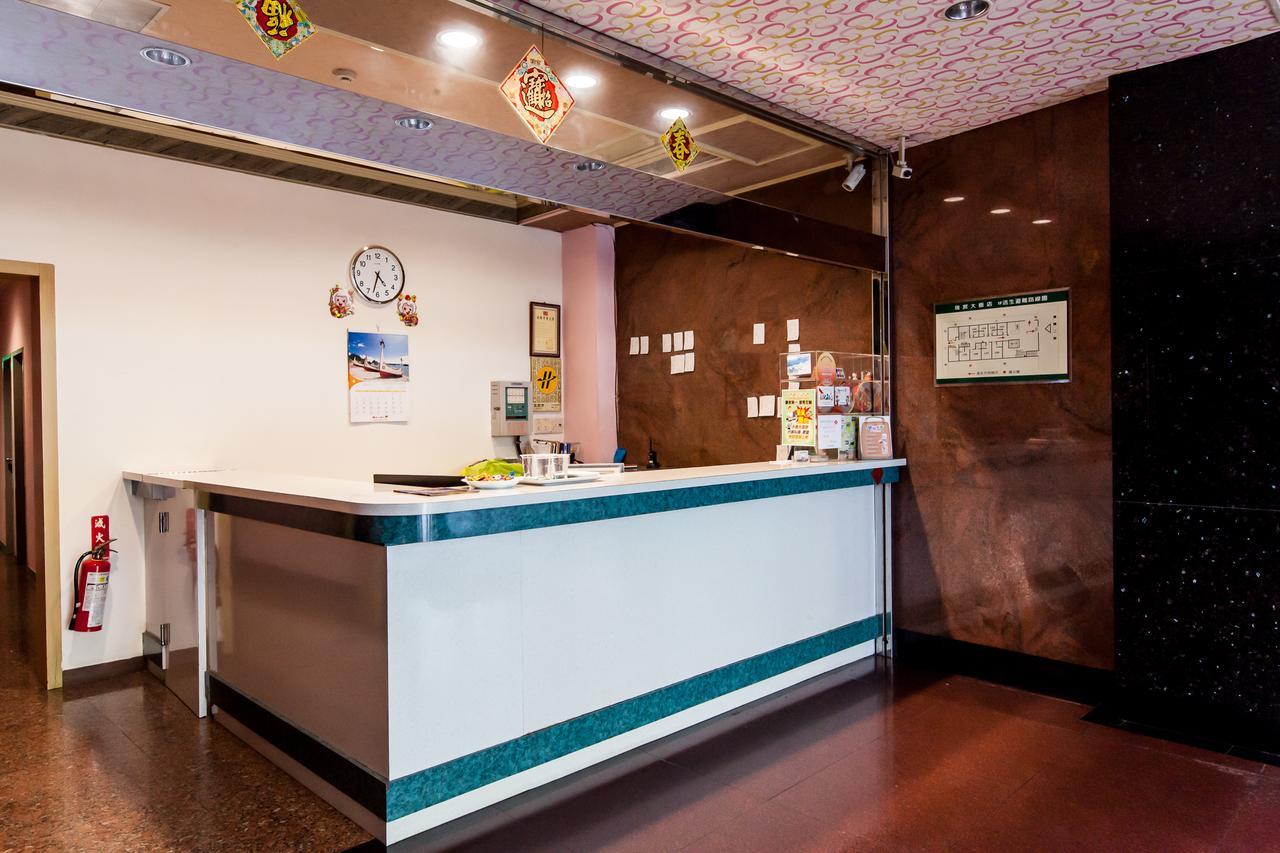 Ruei Gung Business Hotel Kaohsiung Exterior photo